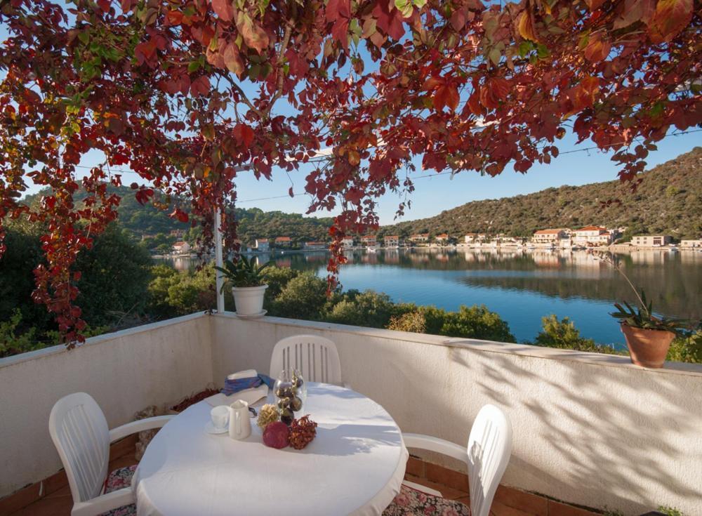 Apartmani Jagoda Lastovo Exterior photo
