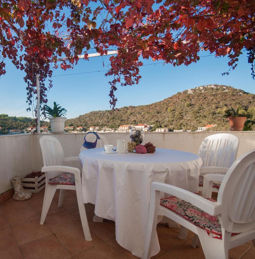 Apartmani Jagoda Lastovo Exterior photo