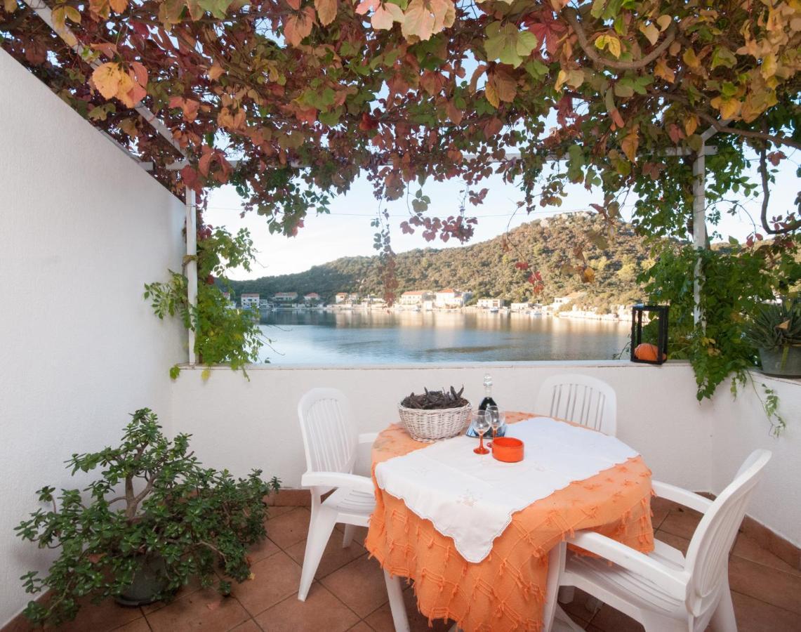 Apartmani Jagoda Lastovo Exterior photo